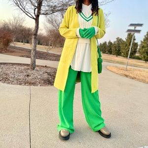 Cream Ivory Sweater Vest Medium